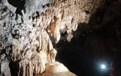 Menikmati Keindahan Goa Kelelawar Padayo yang Tersembunyi